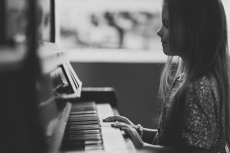 Оливия фото превью