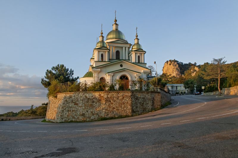 храм, архангела, михаила, в, ореанде Храм Архангела Михаила в Ореанде фото превью