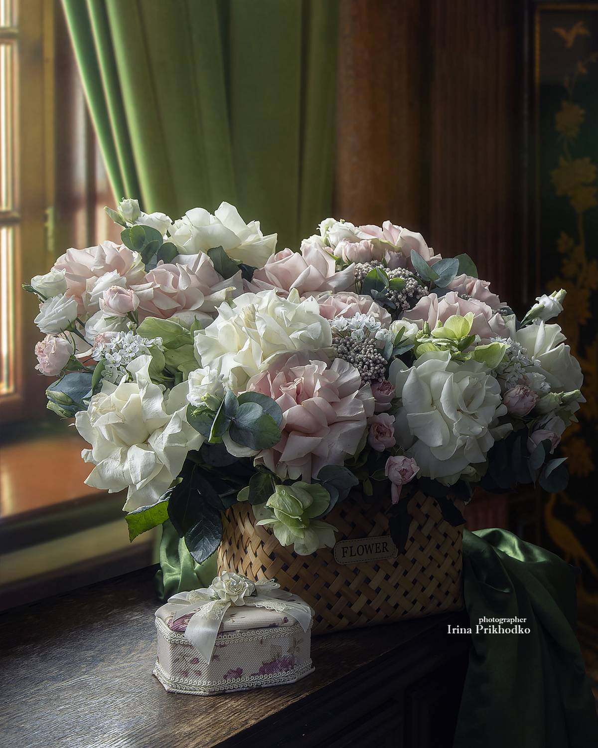 натюрморт, корзина, цветы, интерьер, Приходько Ирина