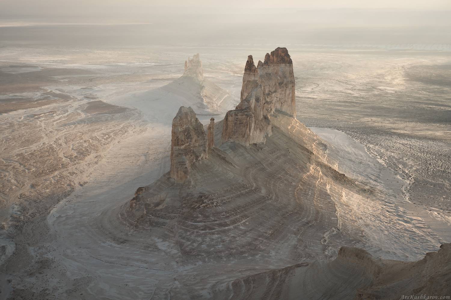 казахатан, мангистау, мангышлак, устюрт, бозжира, актау, Арсений Кашкаров