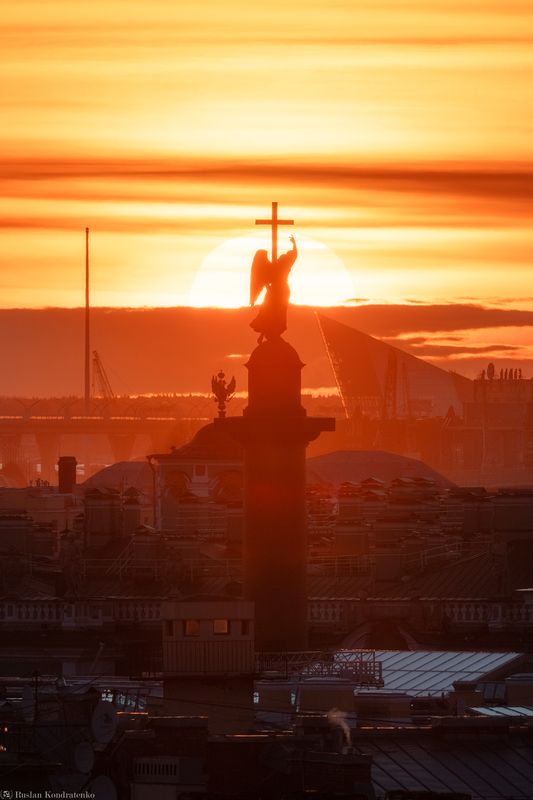Александровская колонна фото превью
