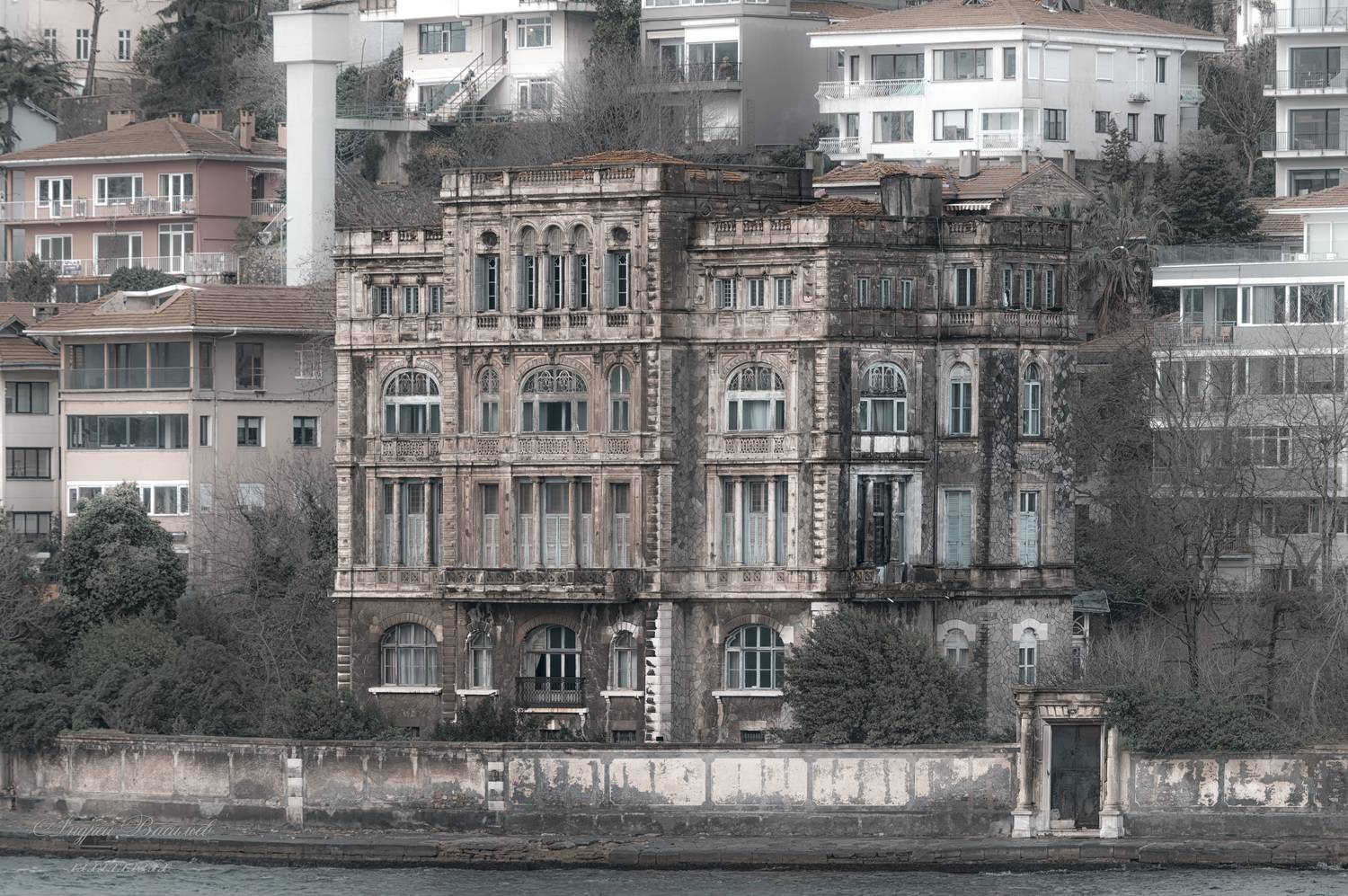 городской пейзаж, архитектура, старые здания, дом у моря, Васильев Андрей