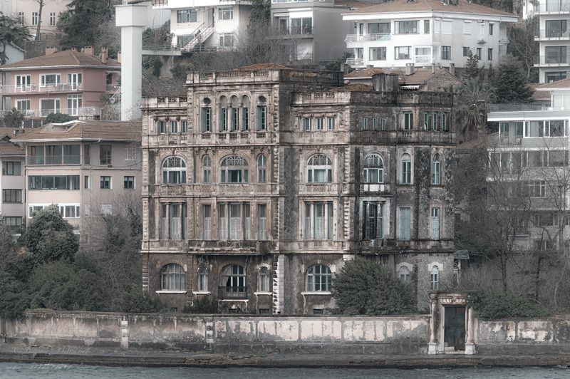 городской пейзаж, архитектура, старые здания, дом у моря Старый дом у моря фото превью