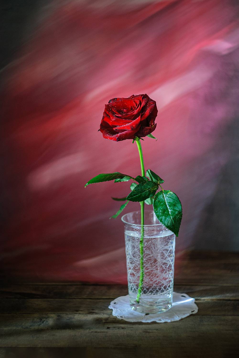 роза, цветок, стакан, вода, салфетка, листья, зелень, капли воды, Алексей Бычков