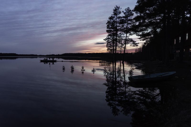 Россия, Новгородская область, Боровичи, озеро Шерегодра, закат Майский закат  фото превью