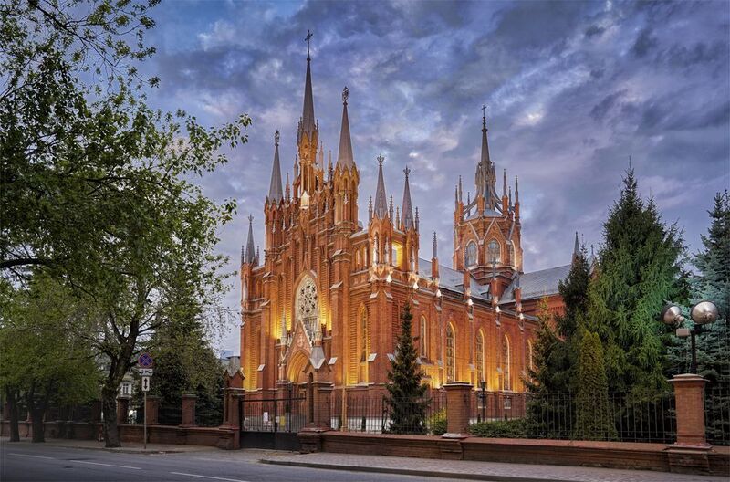 Город, храм, церковь, пейзаж, небо Кафедральный Собор Римско-Католической Церкви Непорочного Зачатия Пресвятой Девы Марии  фото превью