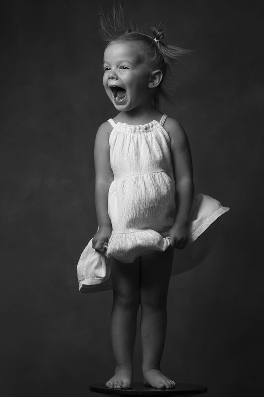 студийный портрет Мира фото превью