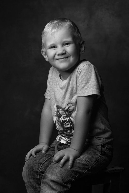 студийный портрет Игнат фото превью