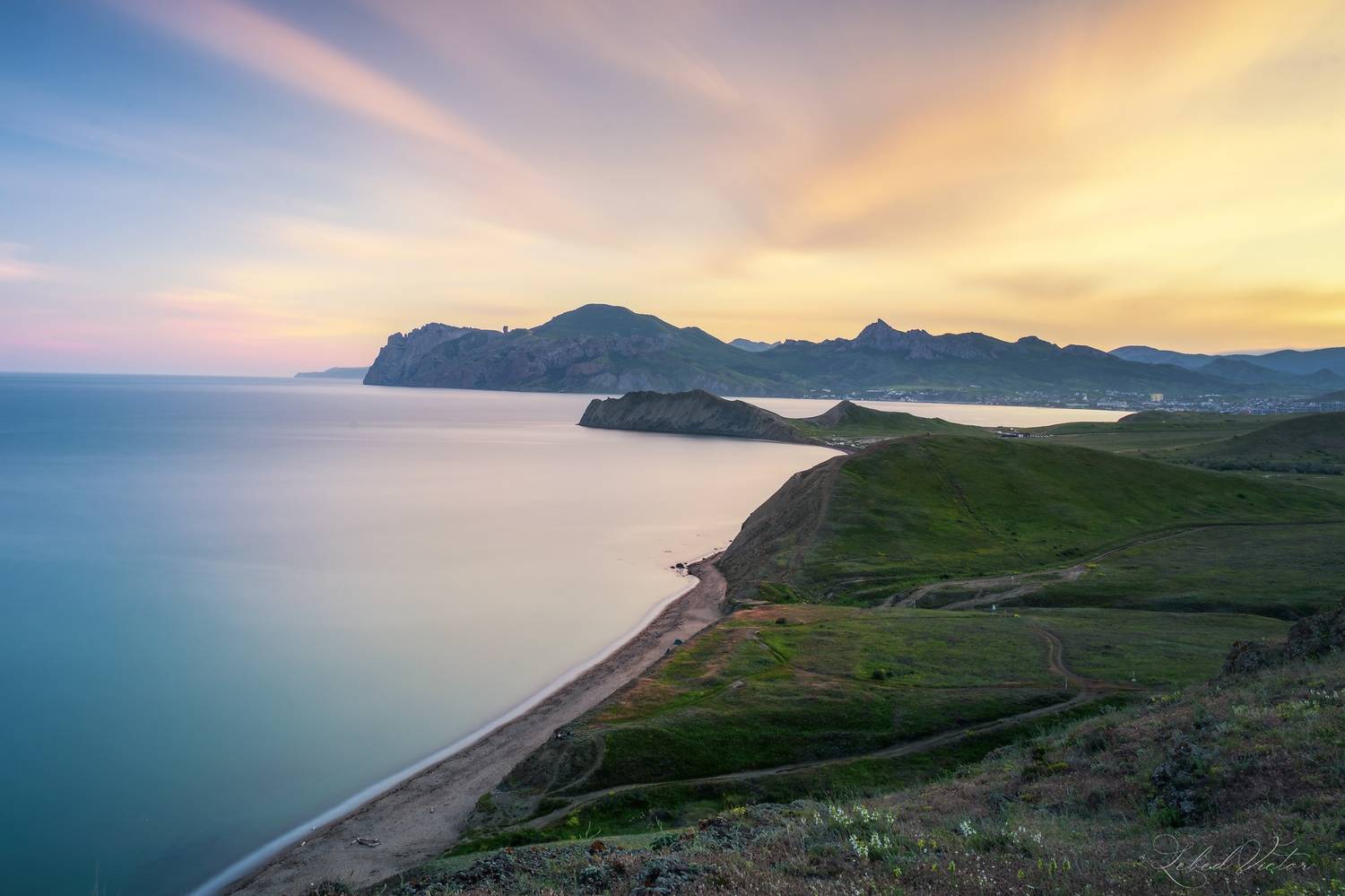 , Виктор Лебедь