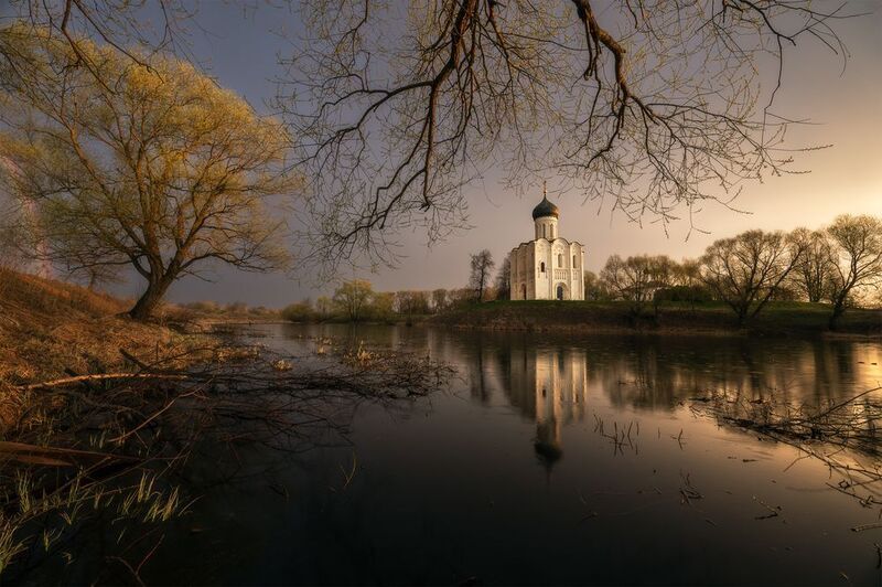 боголюбово, покрова на нерли, владимирская область, церковь, рассвет, нерль, разлив, храм, покрова, весна, Vladimir Апрельский дождь фото превью