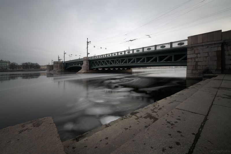 санкт-петербург, спб, россия, питер, spb, saint-petersburg, piter, russia, нева, ледоход, дворцовый мост, эрмитаж, зимний дворец 4 ракурса на невский ледоход у Дворцового моста фото превью