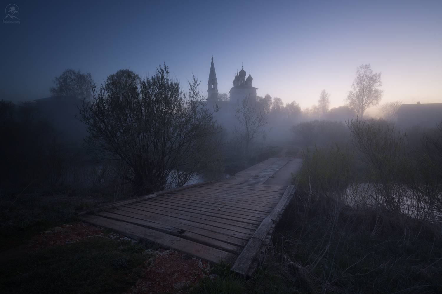 туман, сумерки, мост, май, храм, осенево, фототуры 2025, Гордиенко Анатолий
