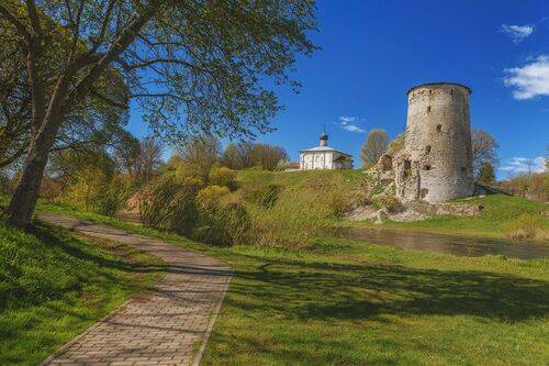 Май... В парке...