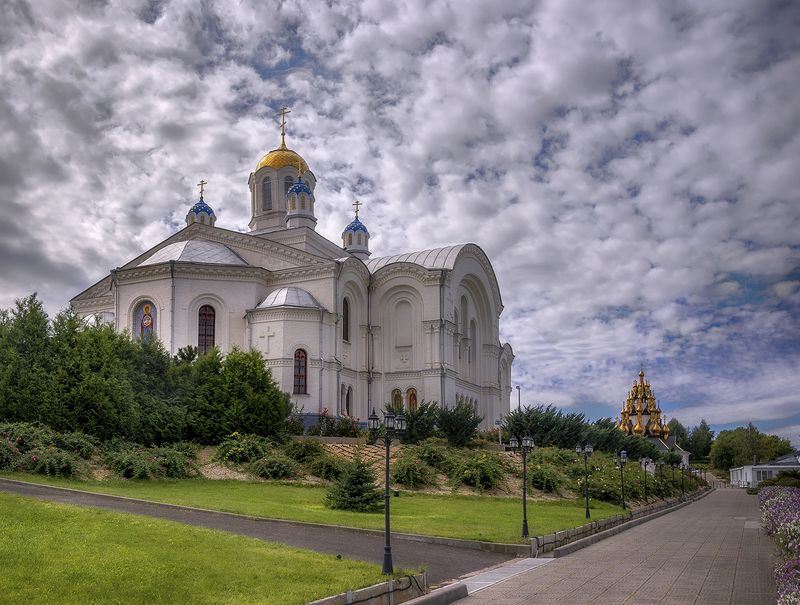 Монастырь фото превью