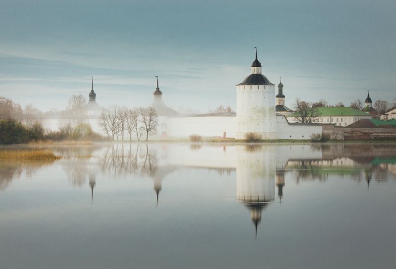 кириллов, монастырь, озеро, туман Легкий утренний туман в Кириллове фото превью