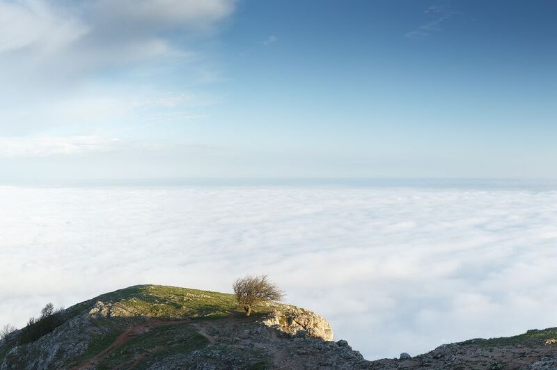 крым, горы, весна. Ильяс - Кая. Весеннее море. фото превью