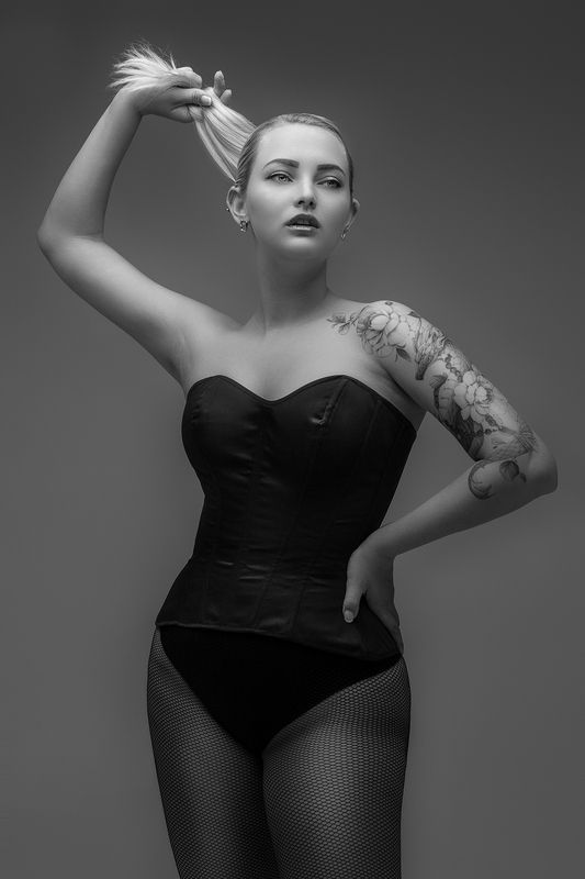 BW - Viktoria фото превью