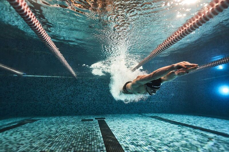 #подводнаясъемка #спорт #плаванье #фридайвинг #бассейн #дайвинг #движение  фото превью