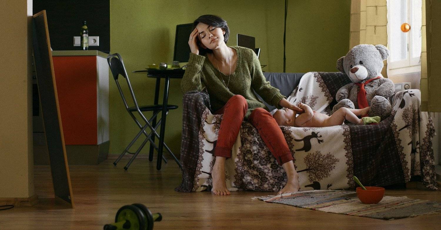 girl, woman, doter, babe, child, carrots, olive, color, at home, family, olives, Роман Филиппов