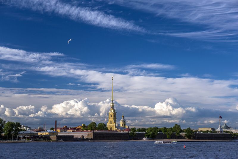 Облака и тени Питера фото превью