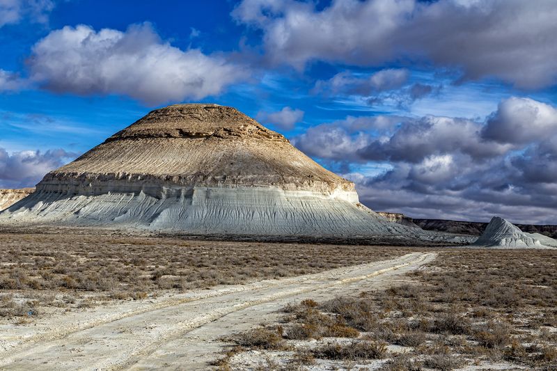 Айракты, Бозжира, Кокосем, Кокесем, Казахстан, Мангистау, Каньон, Тузбаир, отражение, Клыки, Корабль, Бокты, Лензбол, Арка, Закат, рассвет, день, пейзаж, долина шаров, яйца динозавров, Шергала, Тетис, Тирамису, Устюрт, Национальный парк, нацпарк, тучи, об Бозжира фото превью