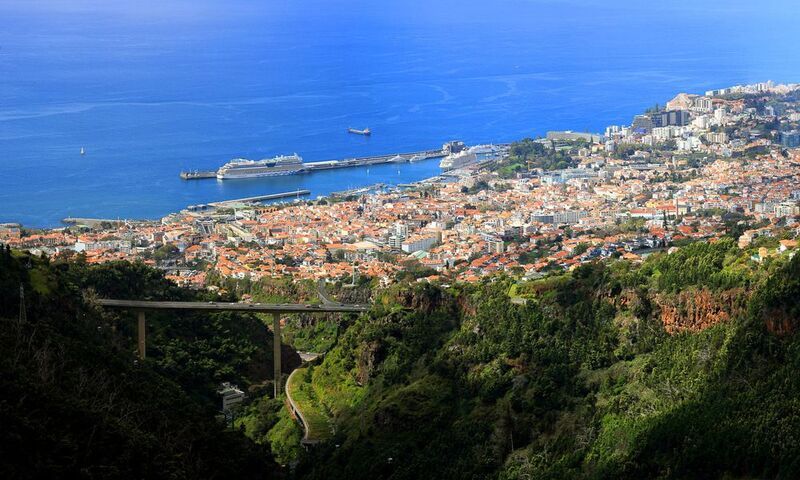 фуншал, мадейра, португалия, атлантический океан, океан, порт, порт фуншал, madeira, funshal, portugal Фуншал фото превью