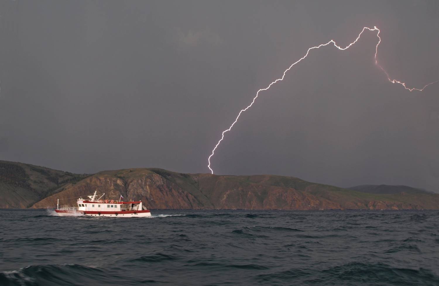 волны, пейзаж, вода, облака, тучи, вечер, озеро, Мурзинов Виктор