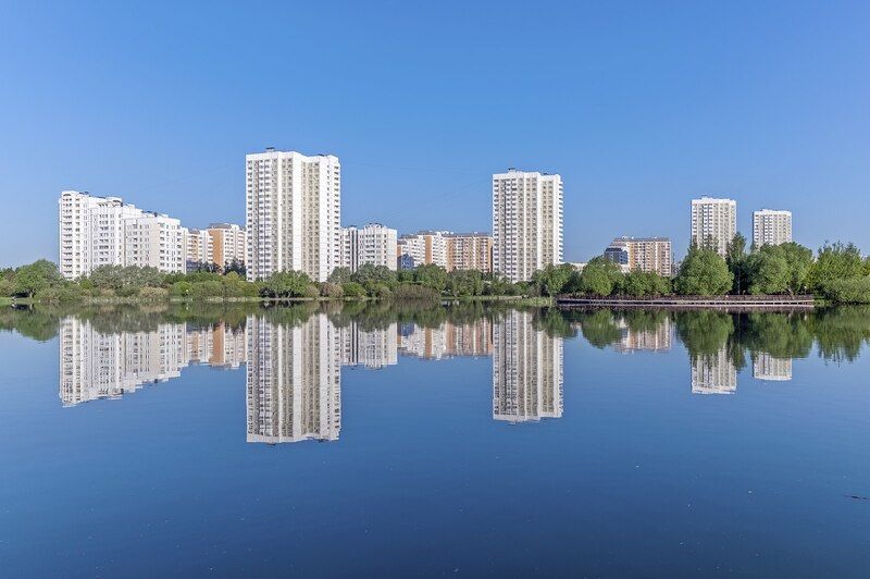 На городском пруду фото превью