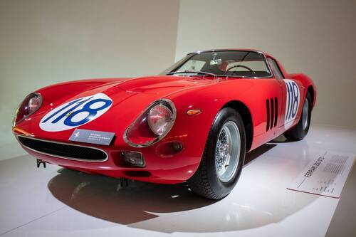 Legend Ferrari.  250 GTO
