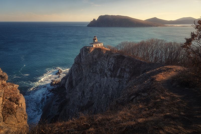 россия, приморский край, дальний восток, японское море, приморье, море, зима, сергей алтушкин, маяк балюзек Мыс Балюзек фото превью