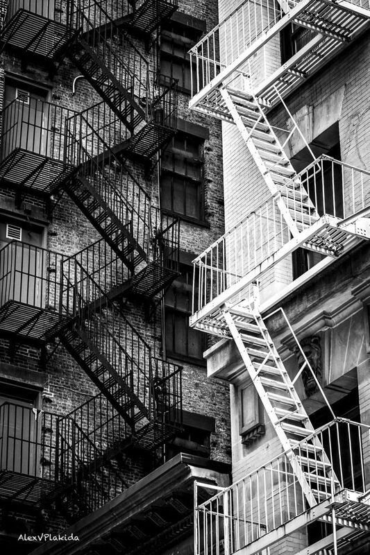 Всегда выбирай цвет лестницы! фото превью