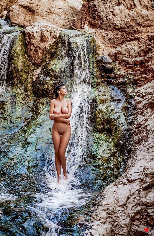 водопад фото превью