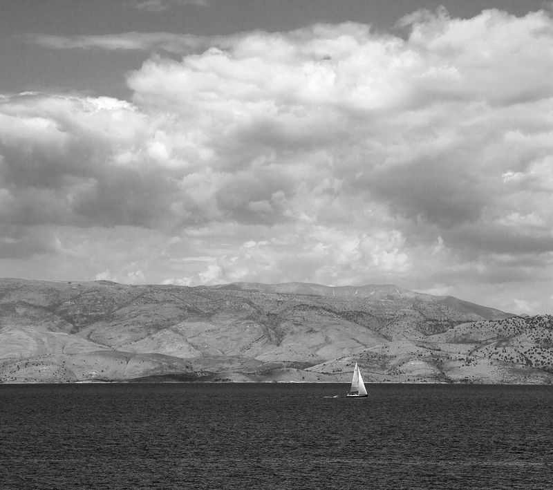 Белеет парус фото превью