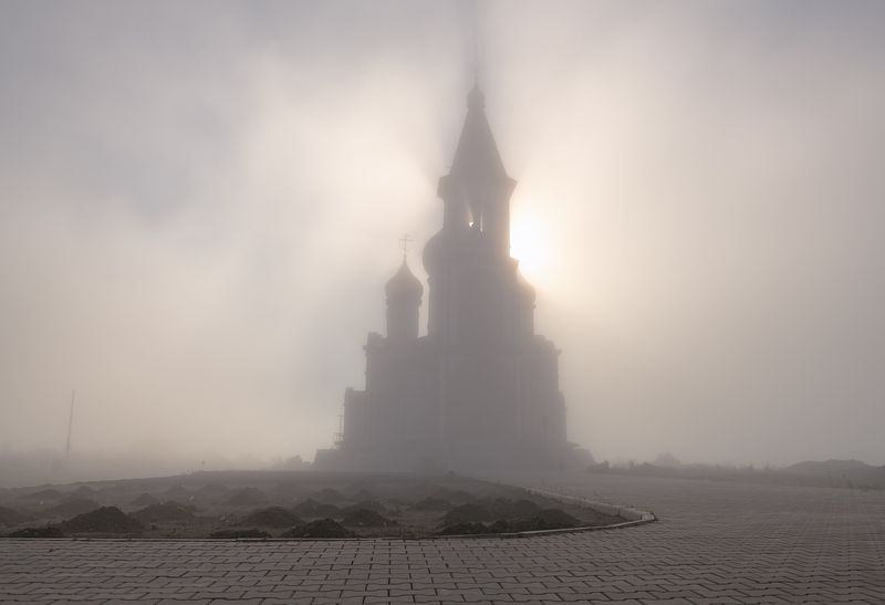 Храм в тумане фото превью