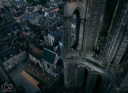Laon