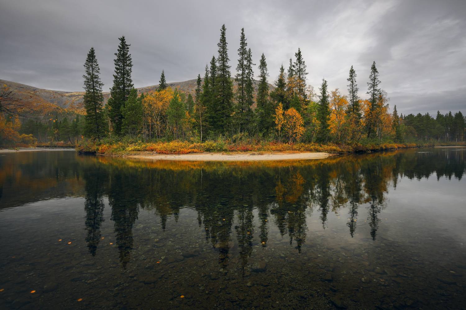 autumn, nature, forest, outdoors, tree, landscape, water, yellow, reflection, mountain, tranquil, leaf, green, river, горы, пейзаж, горы, хибины, осень, Андрей
