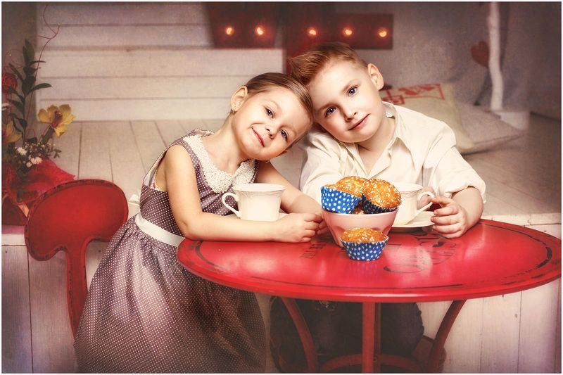 За столиком... фото превью