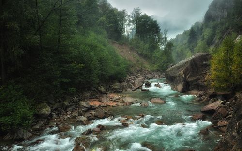 Дождливый день на Большой Лабе...