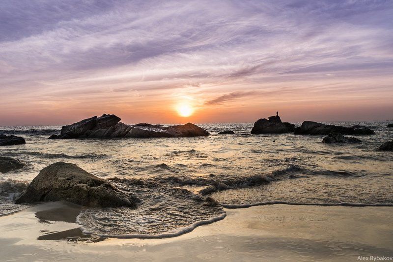 Вода, Закат, Индийский океан, Камни, Море, Мьянма, Нгапали, Небо, Облака, Пляж, Путешествия Пляж фото превью