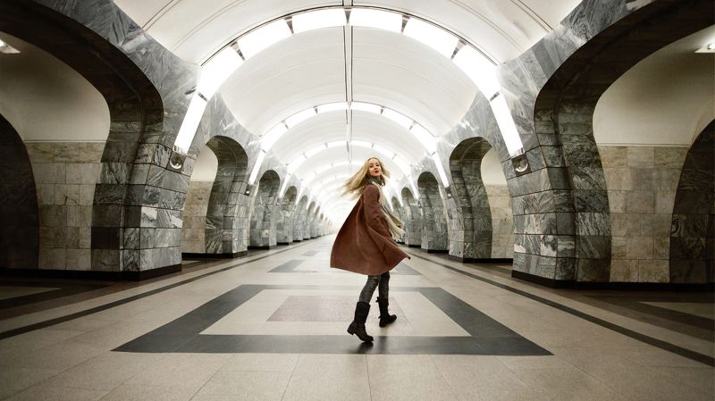 девушка, зима, Москва, метро,girl, winter, Moscow, Metro  фото превью
