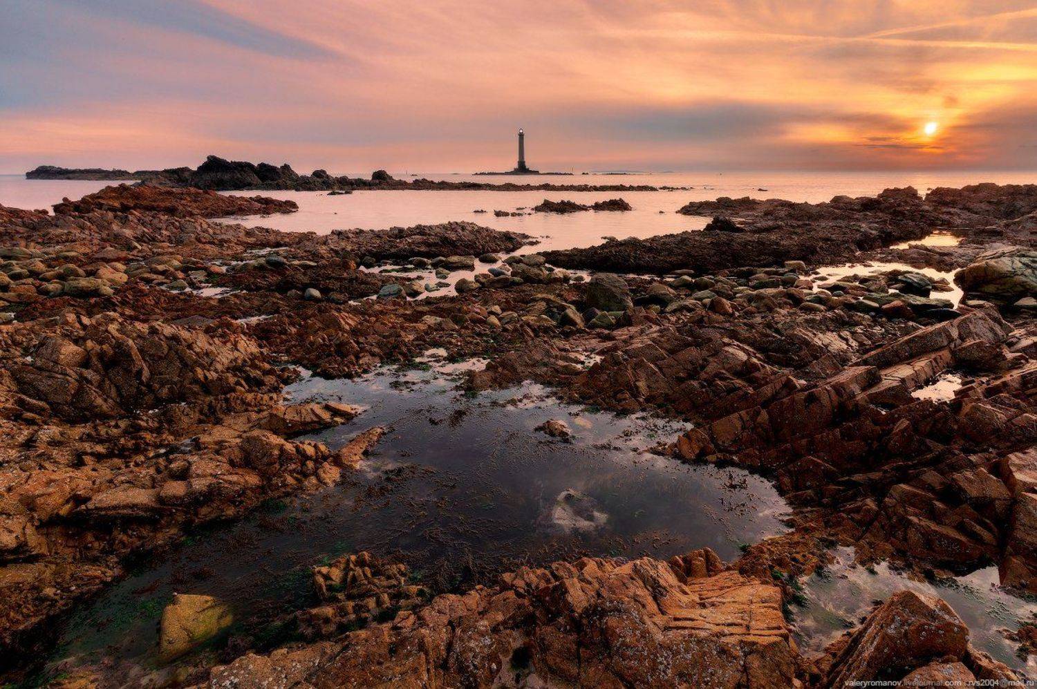Маяк, Кап де ла Аг, Нормандия, Франция, скалы, камни, закат, море, океан, романов, Валерий Романов