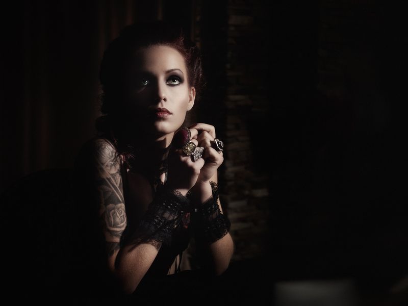 Lora\'s half фото превью