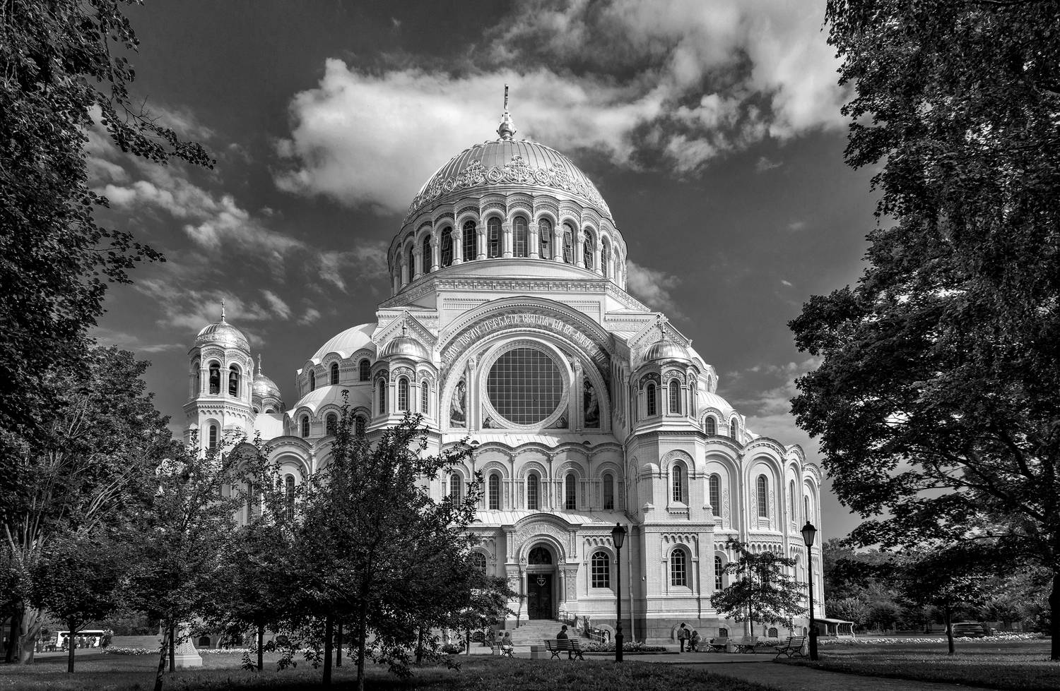 , Ушаков Валерий