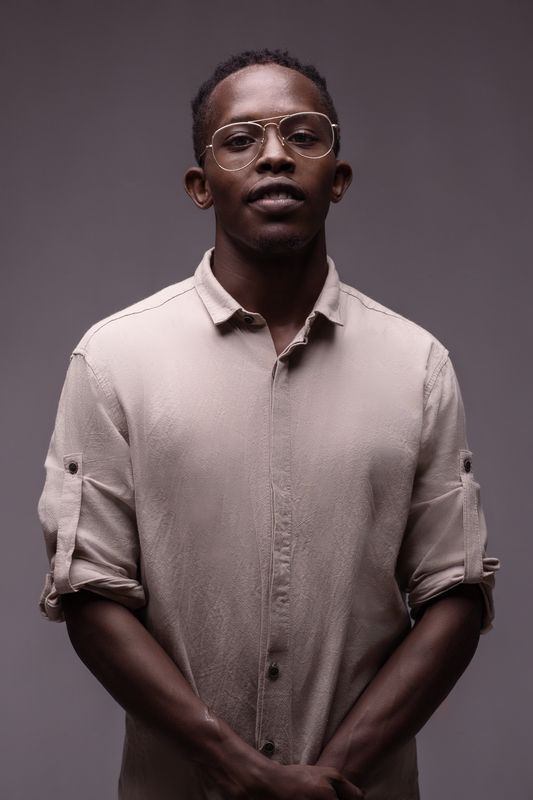 Kenyan Male Lifestyle Studio Portraits Kenyan Male Lifestyle Studio Portraits фото превью