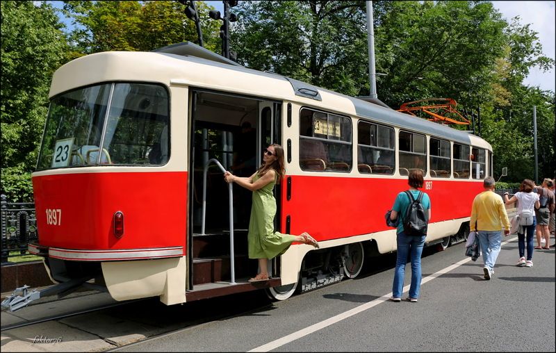 tatra t3su, трамвай, транспорт, Легендарная Tatra T3SU фото превью