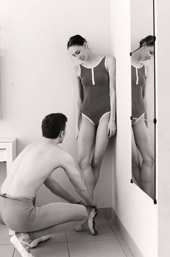 Помощник балерины