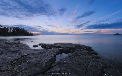 Каменный берег