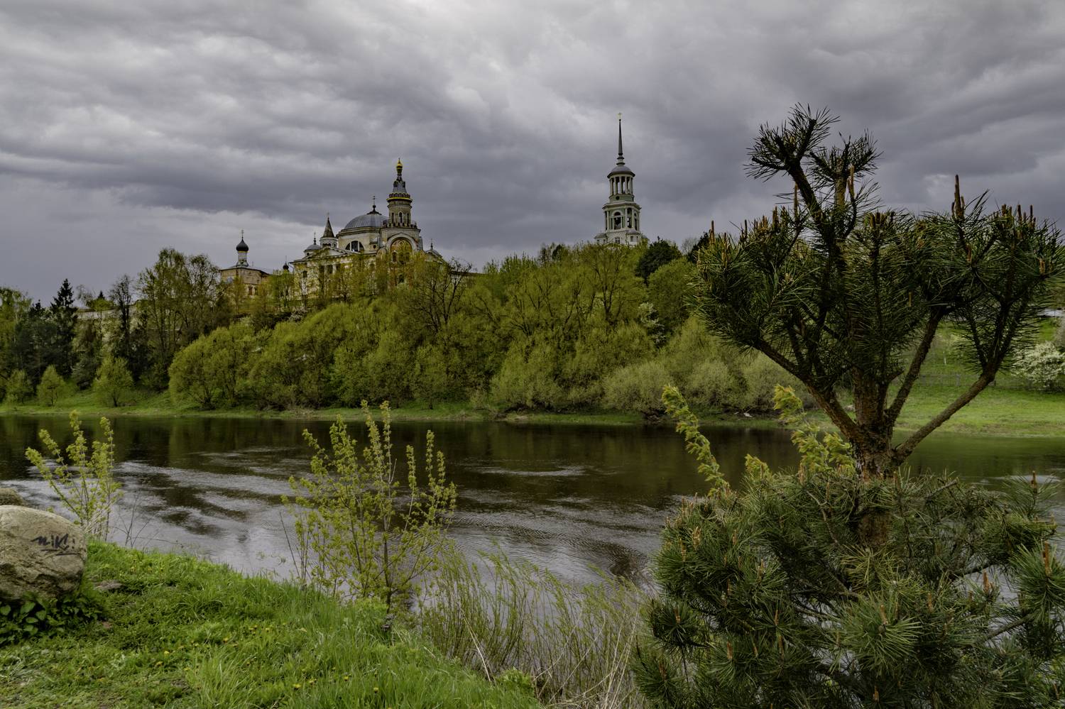 россия, тверская область, торжок, река тверца, новоторжский борисоглебский мужской монастырь, Гаврилов Юрий