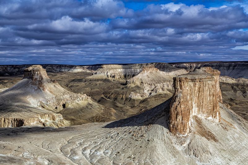 Айракты, Бозжира, Кокосем, Кокесем, Казахстан, Мангистау, Каньон, Тузбаир, отражение, Клыки, Корабль, Бокты, Лензбол, Арка, Закат, рассвет, день, пейзаж, долина шаров, яйца динозавров, Шергала, Тетис, Тирамису, Устюрт, Национальный парк, нацпарк, тучи, об Бозжира фото превью