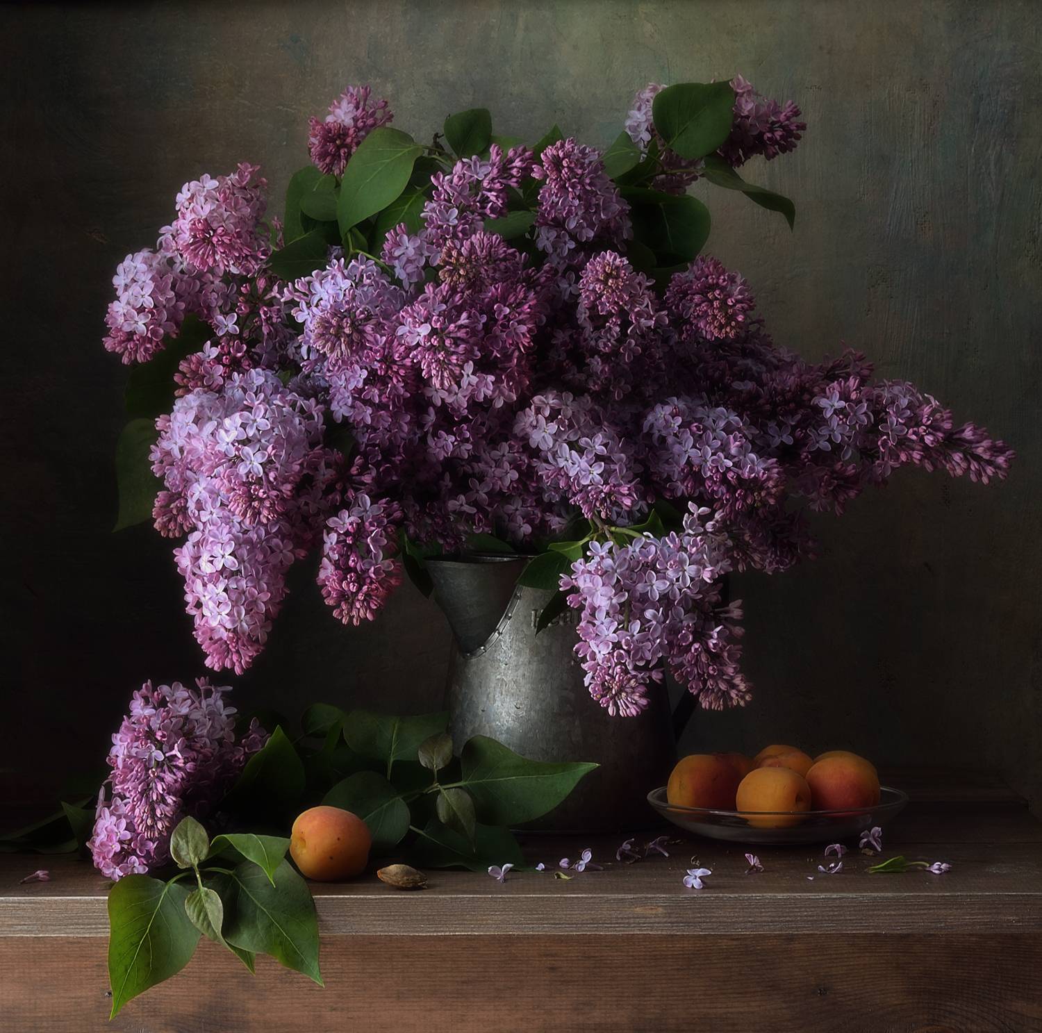 натюрморт,сирень,букет,цветы,абрикосы, Наталия К